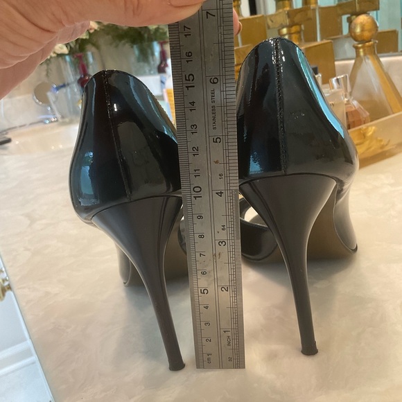 Carlos Navy Peep Toe Pumps with Gold Bit Details, Size 8 - Picture 12 of 12